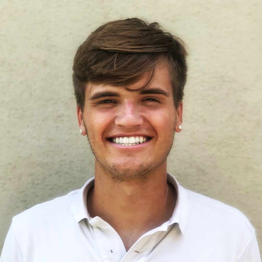 Carter from Brush and Color Eco Painting team